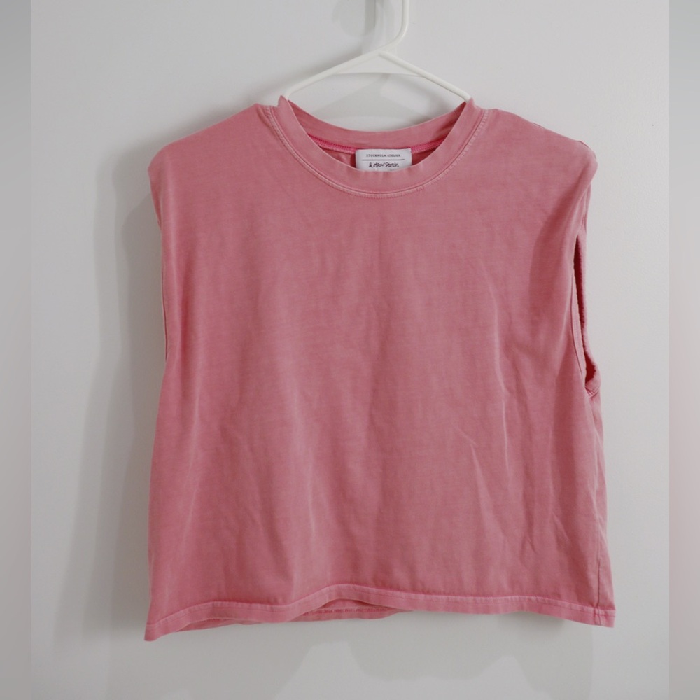 & Other Stories Women’s Pink Muscle T-shirt with Lightly Padded Shoulder